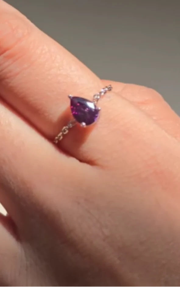 Pear Amethyst Chain RIng