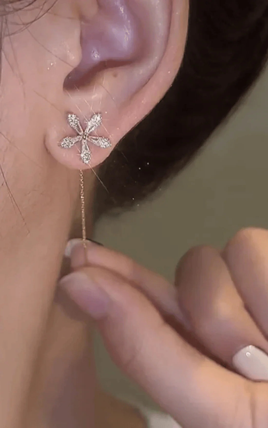 Flower Chain Earring