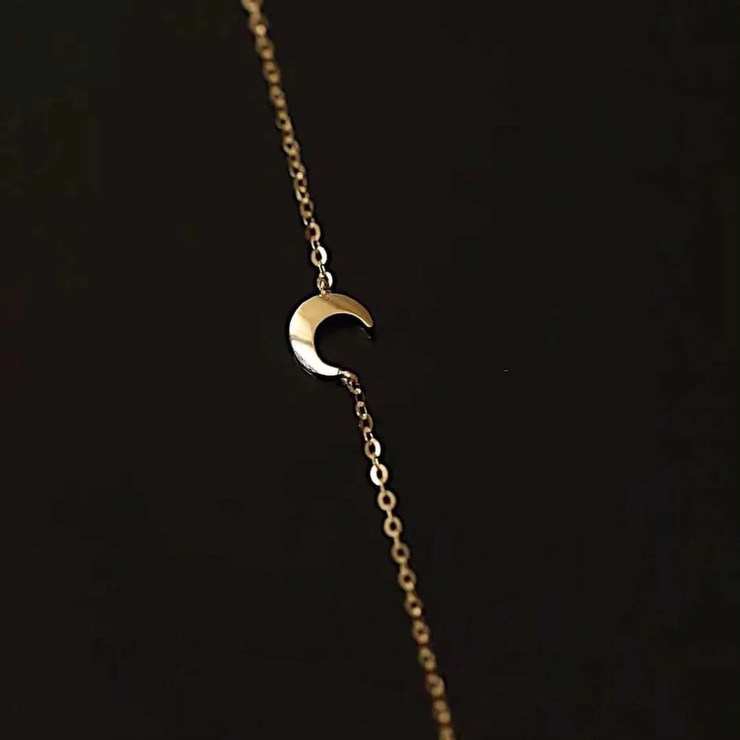 Mini Crescent moon Bracelet