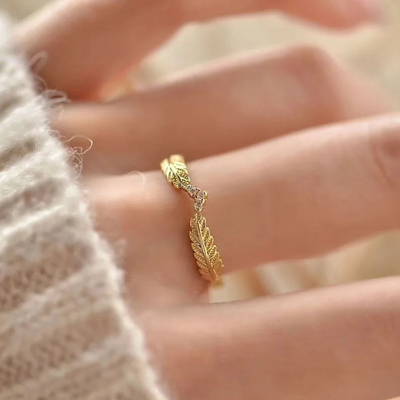 Mini heart Leafy band Ring