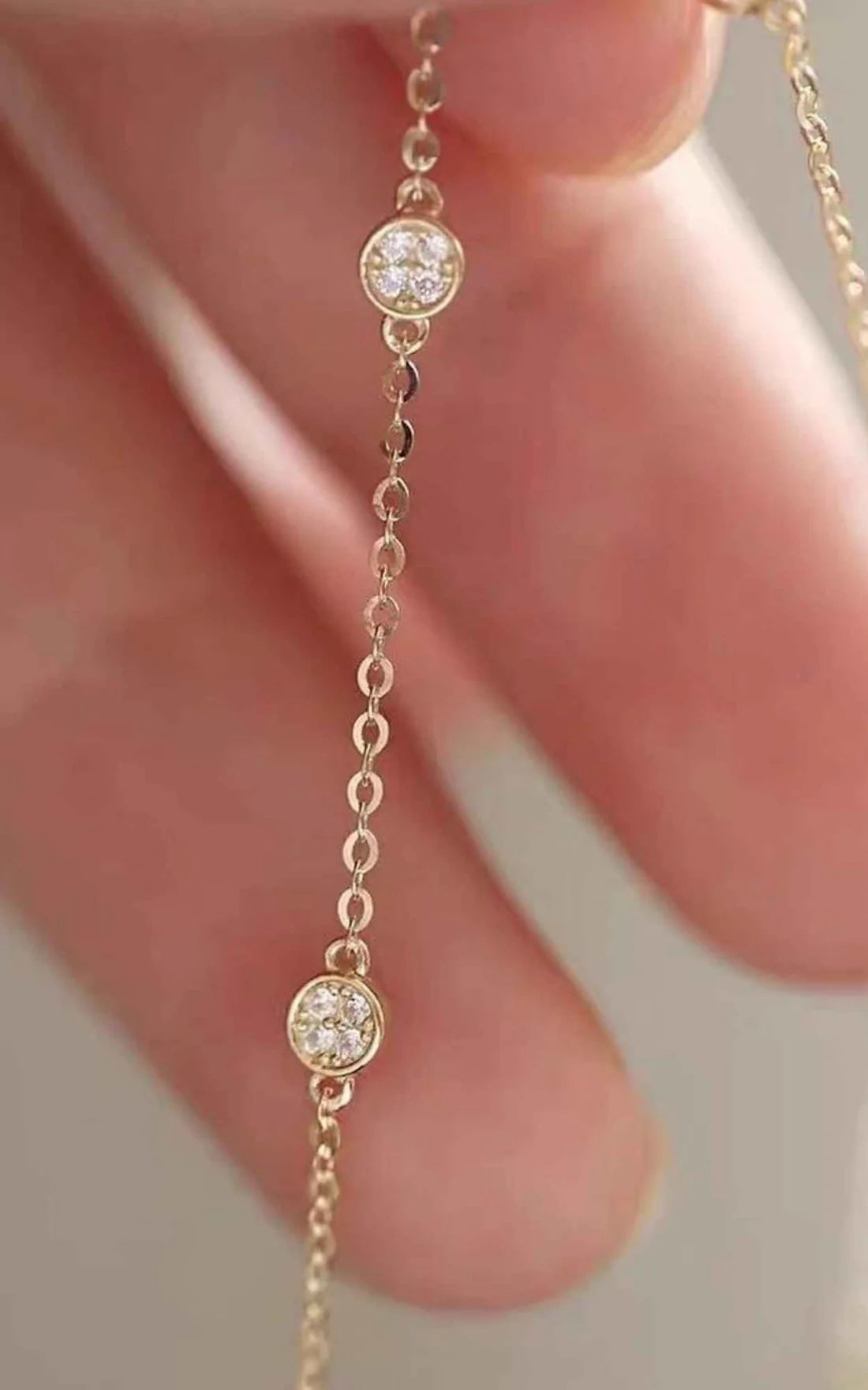Dainty Round Diamond Bracelet