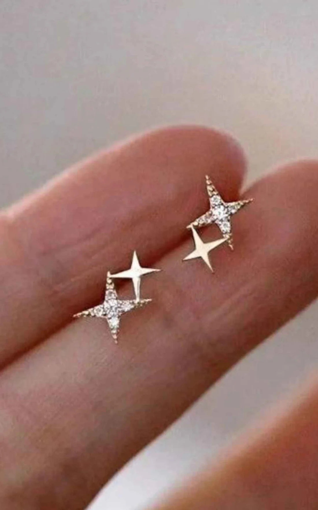 Blinking Star Studs