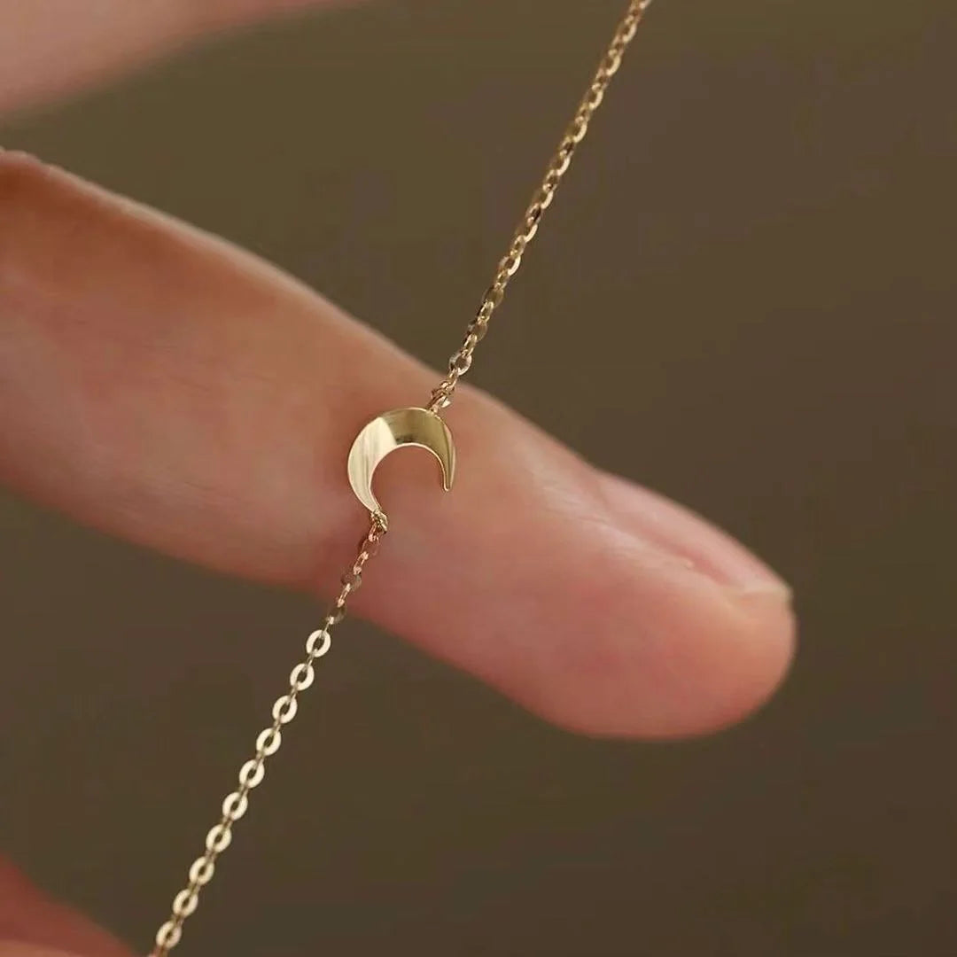 Mini Crescent moon Bracelet